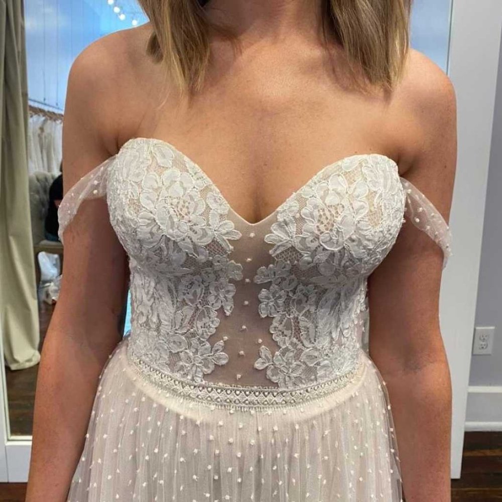 👰‍♀️ Flora Bridal -  Dannie Wedding Gown Dress - Picture 8 of 16